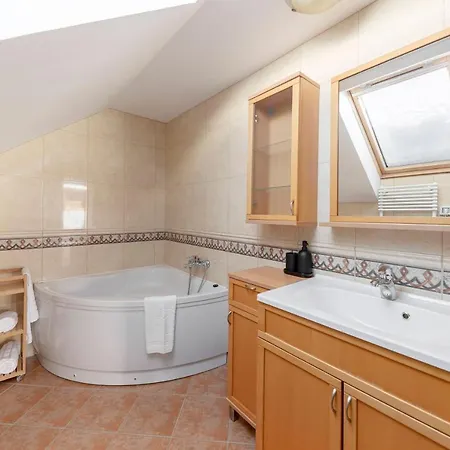 Struc Apartment *